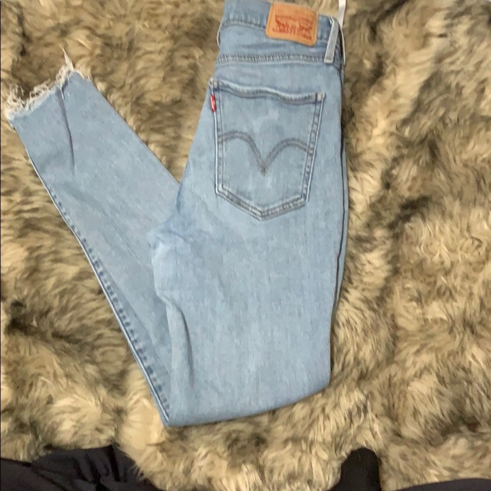 Levi Jeans size 28